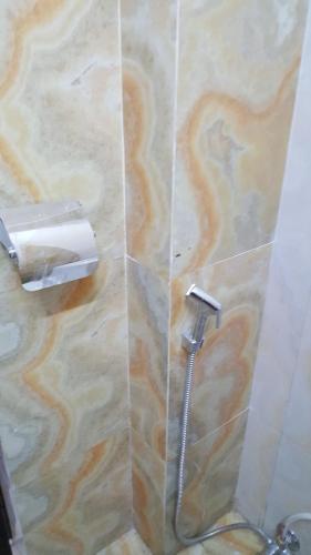 Un baño de BnB Royal Tourist House