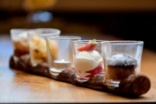 B&Bの敷地内または近くでの食事または食べ物