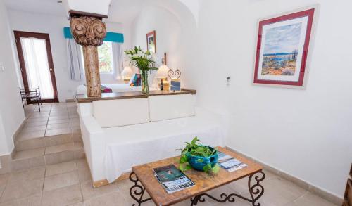 Foto dalla galleria di El Encanto Inn & Suites a San José del Cabo