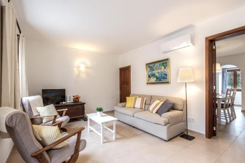 Townhouse Lleo 72 By homevillas360