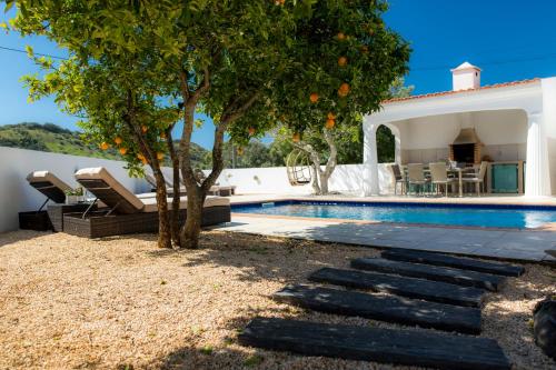 Swimmingpoolen hos eller tæt på Casa Luisandra Boutique Hotel B&B