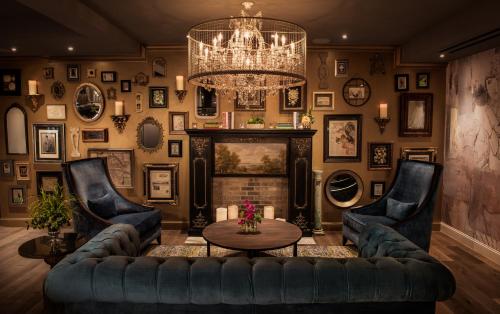 The Ivey's Hotel Image