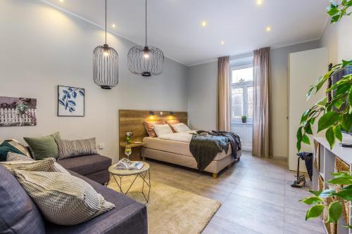 Number 1 Deluxe Apartments