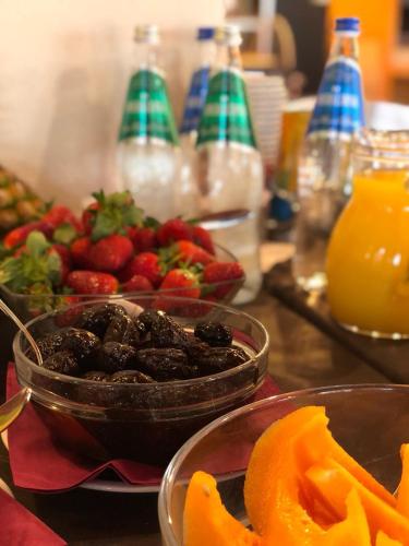 Comida en o cerca de este resort