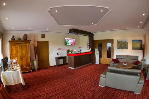 TV a/nebo společenská místnost v ubytování Hotel Zehnthof