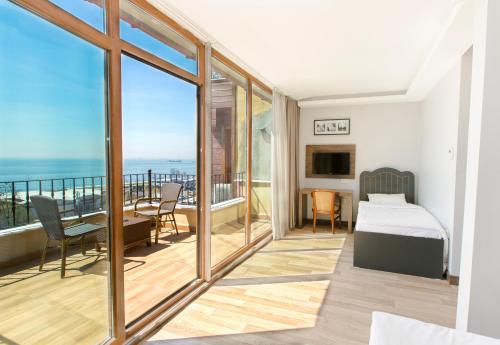 Suite with Terrace