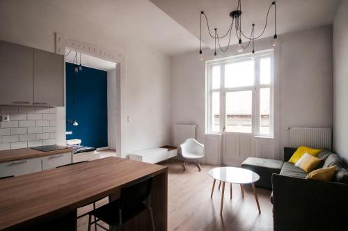 Photo de la galerie de l'établissement Stylish downtown apartment, à Budapest