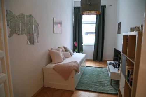 Ein Sitzbereich in der Unterkunft lovely apartment in the heart of Graz