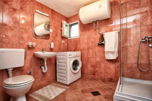 Ванна кімната в Apartments Lake View