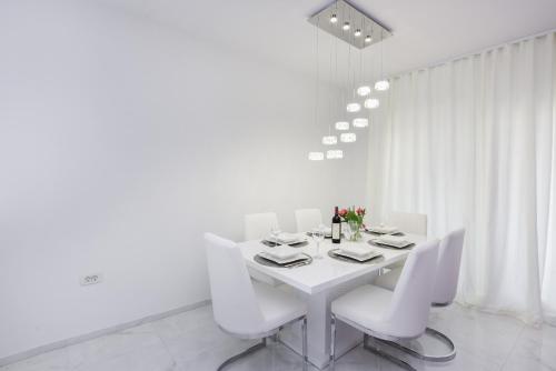 Gallery image of Villa Perla in Zadar