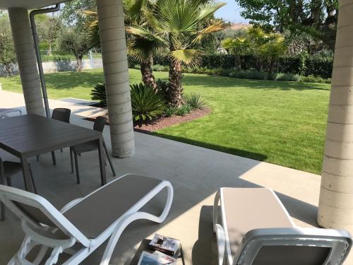 Κήπος έξω από το Camping San Michele