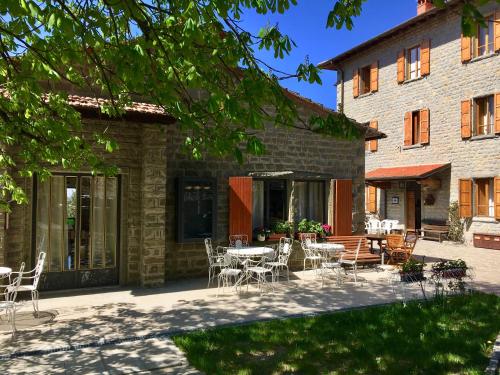 Gallery image of Albergo Ristorante Letizia in Chiusi della Verna