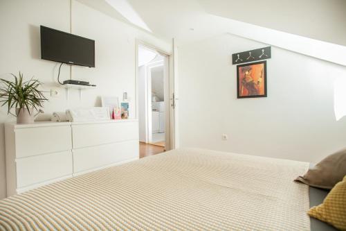 Top-Floor Apartment in Trogir Center