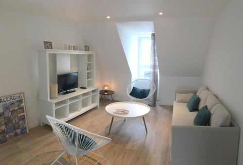 La ville à la mer numéro 2 duplex en plein coeur du centre ville au calme terrasse et parking privé