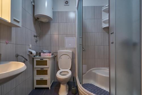 Kúpeľňa v ubytovaní Apartment Visic's place