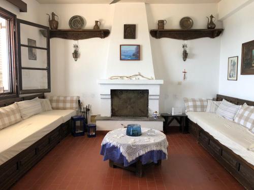 Gallery image of Unique Sea View House in Kalandra