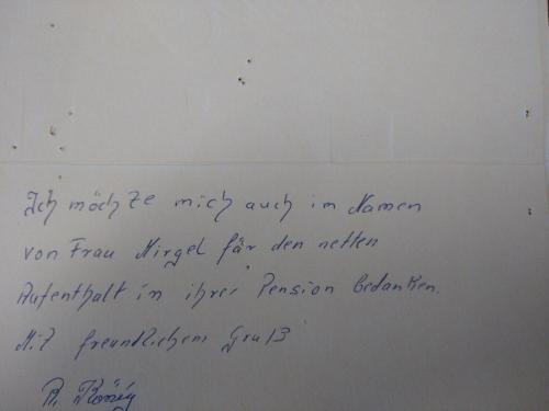 a handwritten note on a white paper with handwriting at Zimmervermietung Schönfließer Stuben auch für Monteure in Eisenhüttenstadt