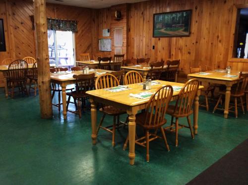 Madawaska Lodge – Photos 5