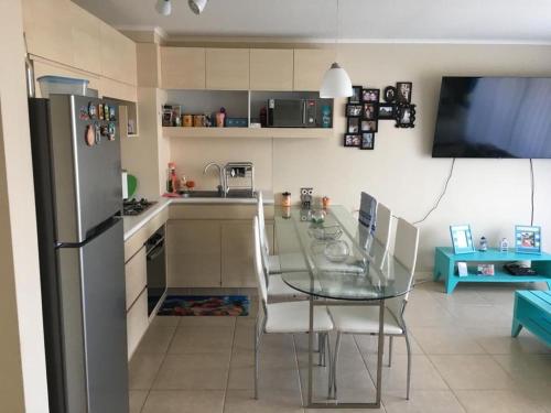 Kuchyň nebo kuchyňský kout v ubytování Departamento algarrobo laguna vista