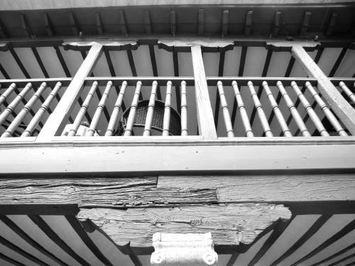 a close up of a metal railing on a roof at Hotel Rural Posada Los Caballeros in Almagro