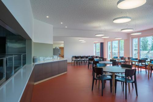 A restaurant or other place to eat at Zug Youth Hostel
