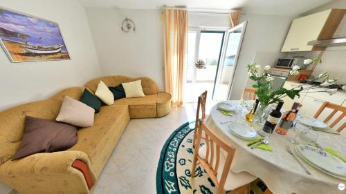 Χώρος καθιστικού στο Apartment Ivica