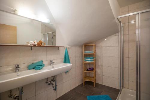 Kúpeľňa v ubytovaní Haus Natalie