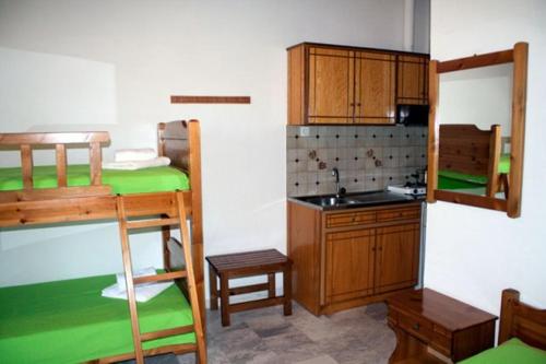 Kuchyň nebo kuchyňský kout v ubytování Patroudis House