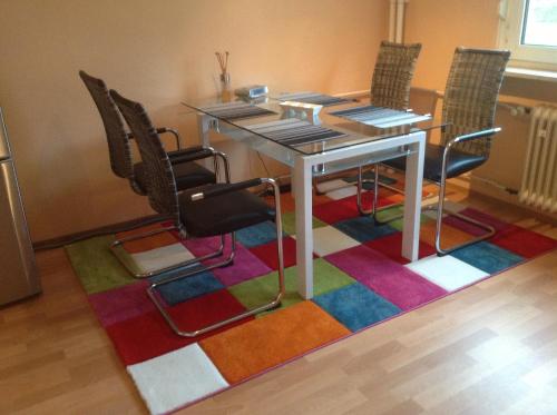 Photo de la galerie de l'établissement Offenburg Apartment, à Offenbourg