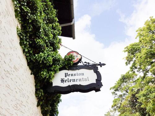 Imagen de la galería de Helenental Pension & Apartments, en Baden