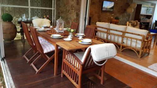 Afbeelding uit fotogalerij van VILLAS COSETTE - Villa Triana in Platja  d'Aro