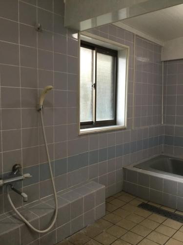 Un baño de Minshuku Hiroshimaya