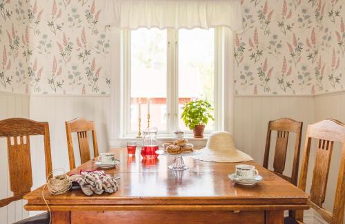 Ảnh trong thư viện ảnh của Bosgårdens Cottages ở Broddetorp