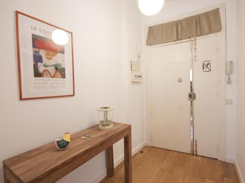 Kép Precioso apartamento en la latina palacio real szállásáról Madridban a galériában