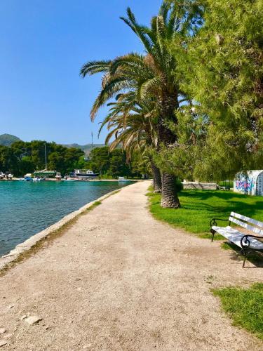 Apartment Jomarko - Spacious apartment for 6 in Trogir