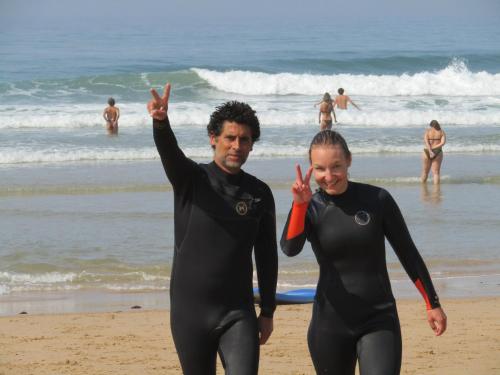 Επισκέπτες που μένουν στο West Coast Surf Hostel