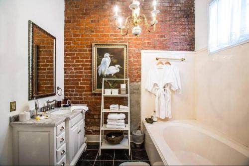 New Orleans Jazz Quarters Image