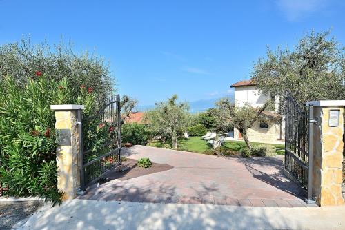 Villa Lisi With Pool – Photos 2