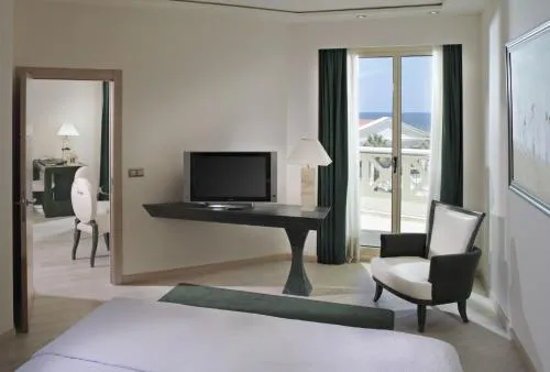 Las Arenas Balneario Resort photo 24