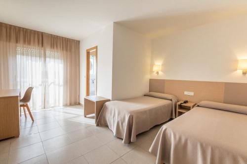 Gallery image of Hotel Duna in Portonovo