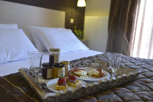 Una cama o camas en una habitación de Fountoukli