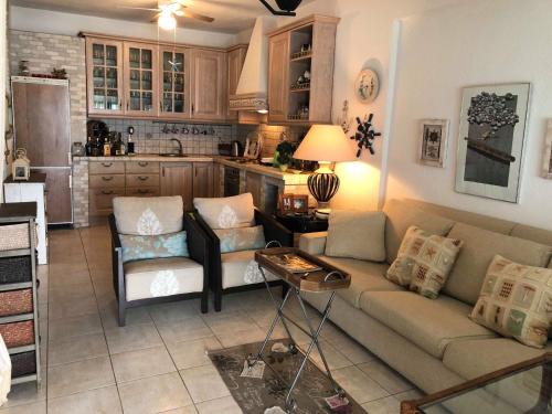Prostor za sedenje u objektu Superior, comfortable seaside home with amazing view