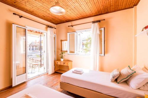 Imagen de la galería de Private House in the Heart of Kavos by Konnect, en Kavos