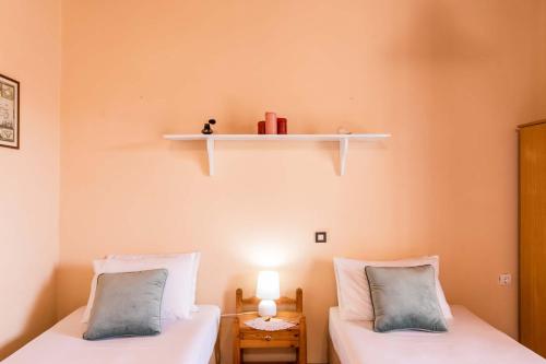 Imagen de la galería de Private House in the Heart of Kavos by Konnect, en Kavos