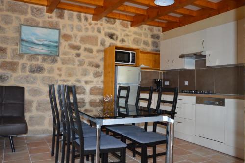 Una cocina o zona de cocina en Domaine d'Augnac