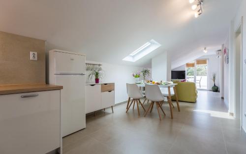Apartment Deni
