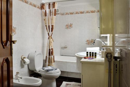 Aristea's Apartment 1st Floor photo 3