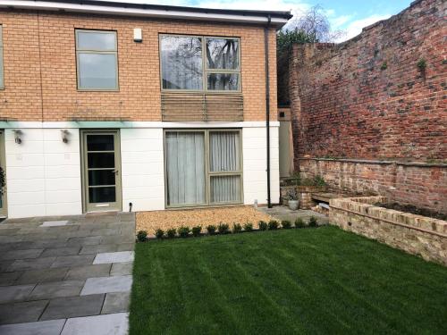 3 Summer House Mews photo 7