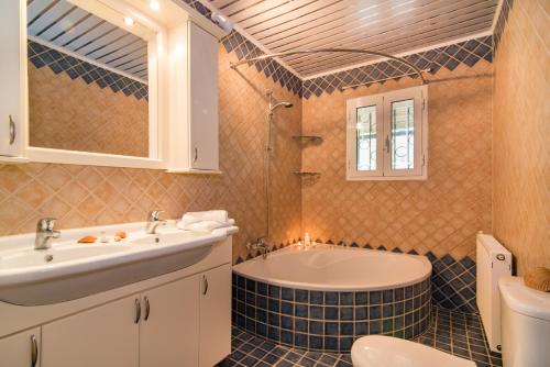 Phòng tắm tại Villa Nina