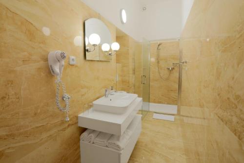 Kúpeľňa v ubytovaní Hotel Štekl - Hrubá Skála